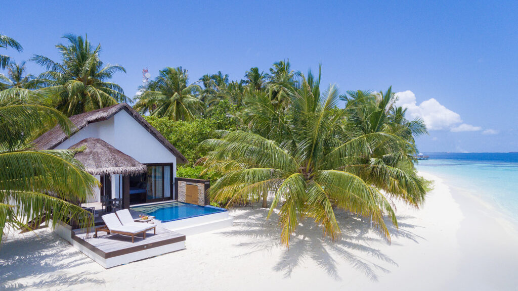 Are you looking for an affordable holiday deal to Maldives. Always think of booking with a local travel agency. learn the benefits of it from this blog